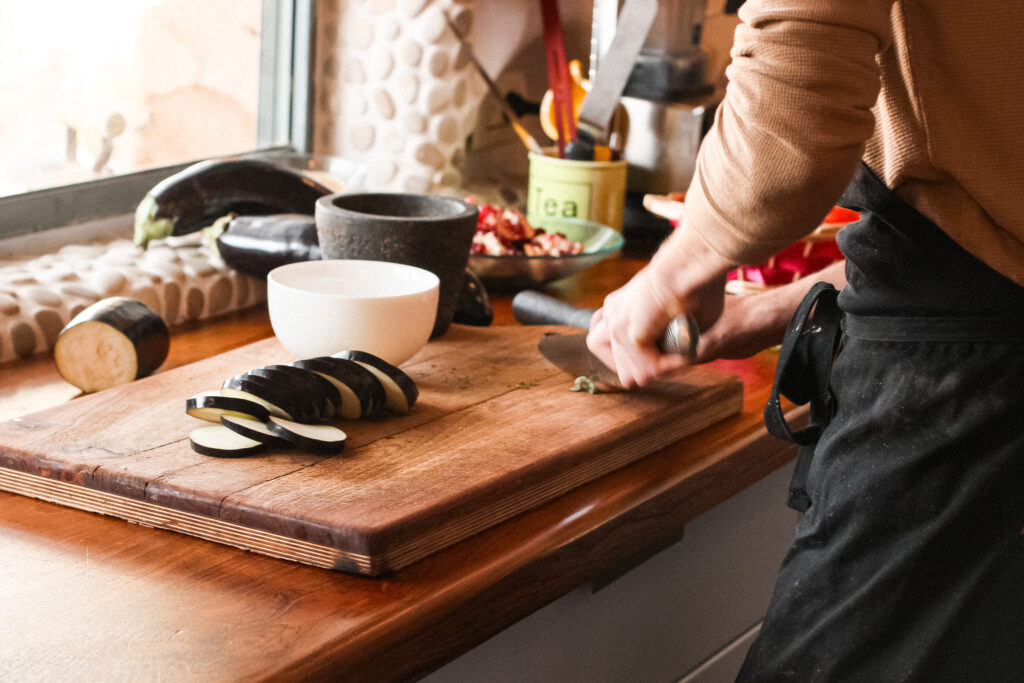 Slicing Aubergine